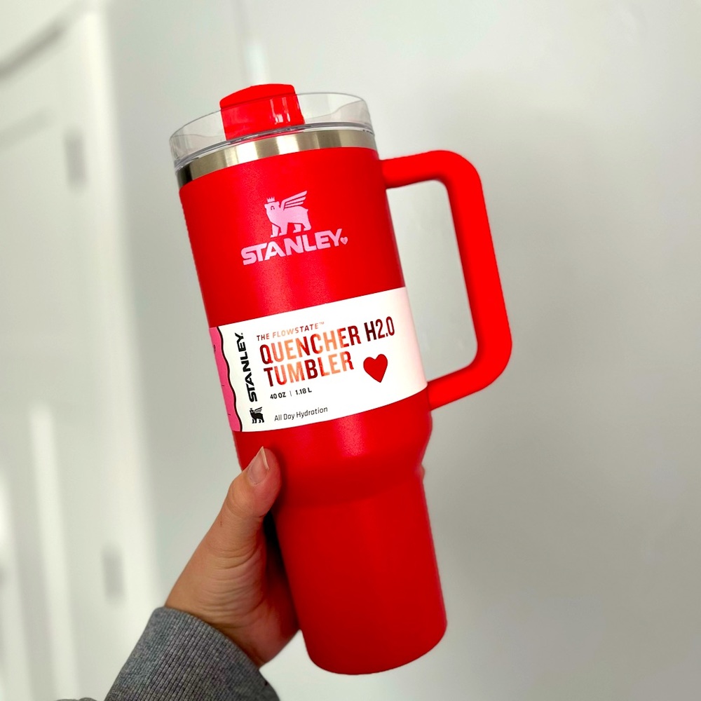Valentine Stanley NEW 40 oz Tumbler Red